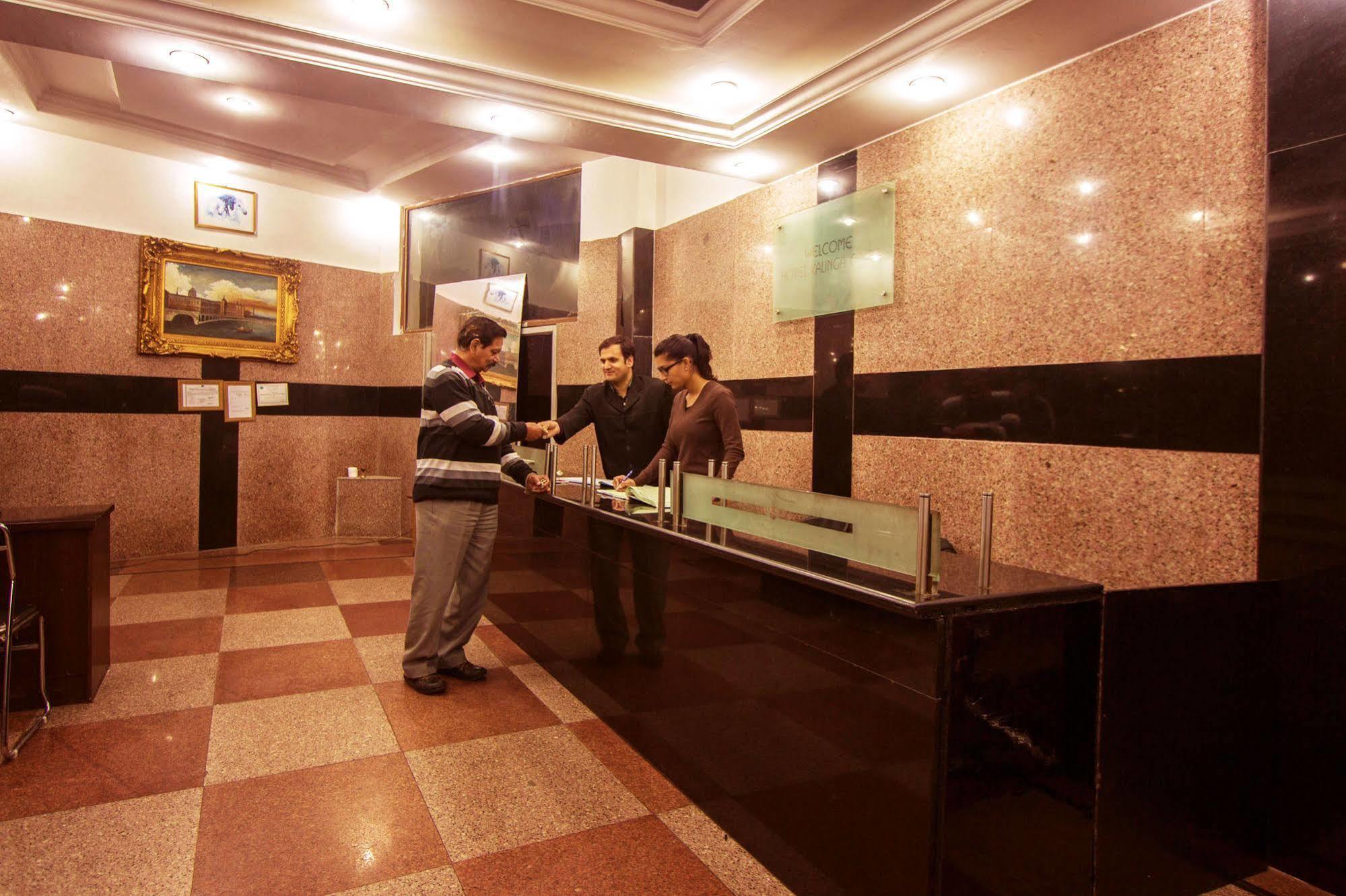 Kalinga Grand Hotel Manāli Екстериор снимка