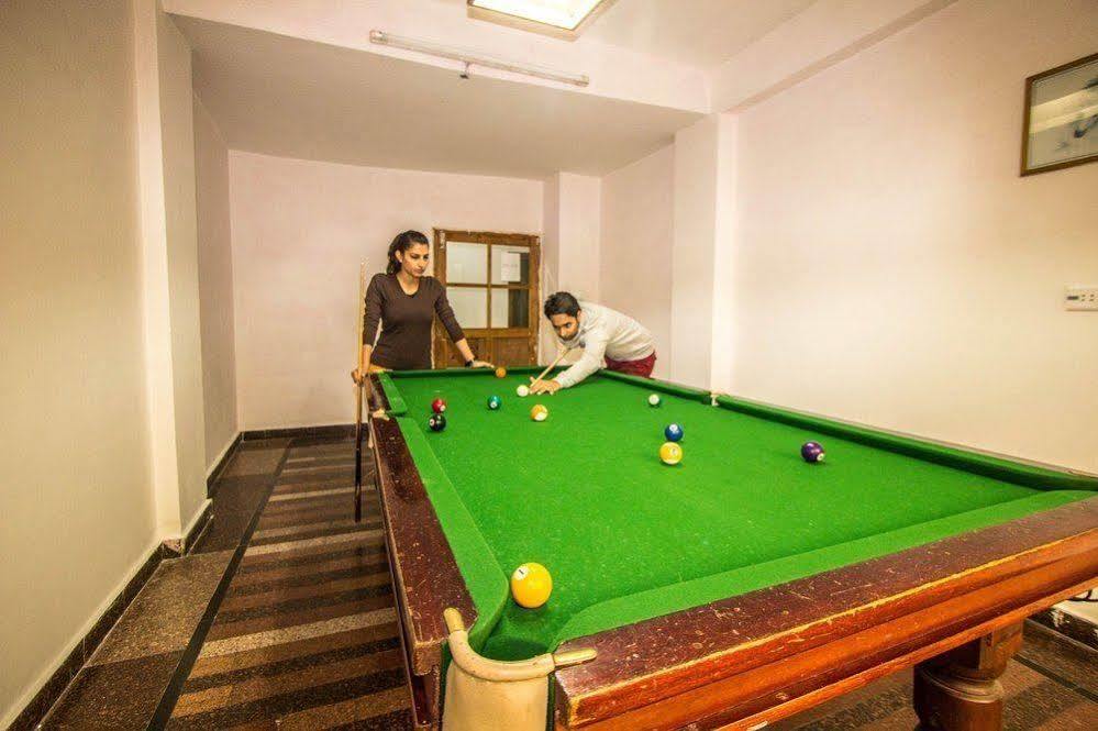 Kalinga Grand Hotel Manāli Екстериор снимка
